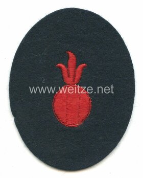 Kriegsmarine Gun Chief Coast (Unit Training) Insignia Type II Obverse