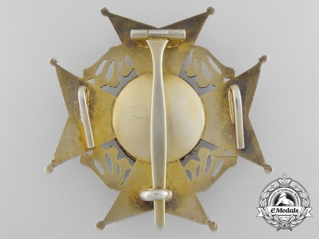 Grand Officer Breast Star Reverse