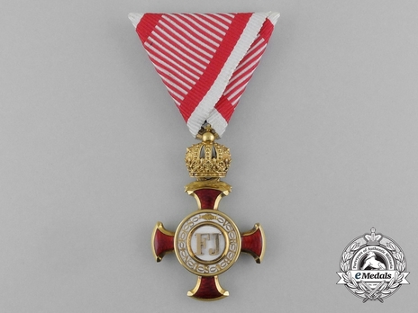 Type III, I Class Cross (with crown) Obverse