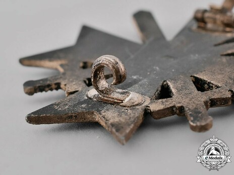 War Merit Cross I Class with Swords, by C. F. Zimmermann (zinc) Detail