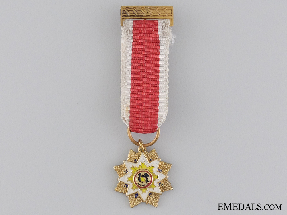 Miniature+order+of+the+cloud+and+banner%2c+i+class+sash+badge+1