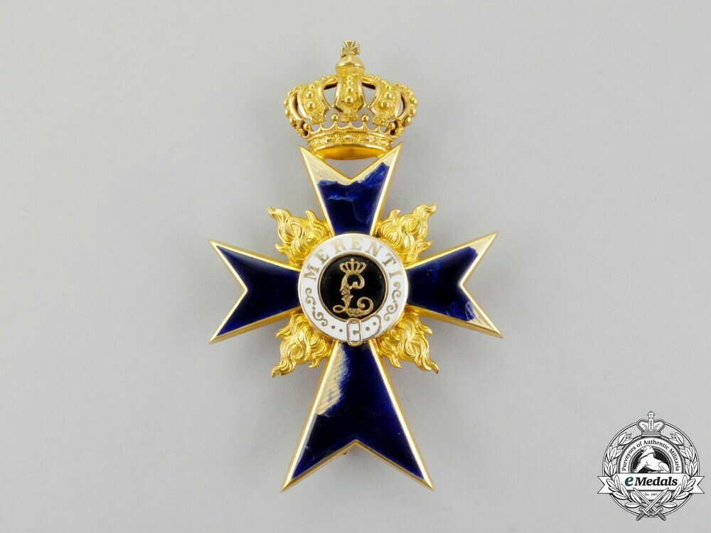 Order+of+military+merit%2c+officer+cross+%28with+flames%29+1