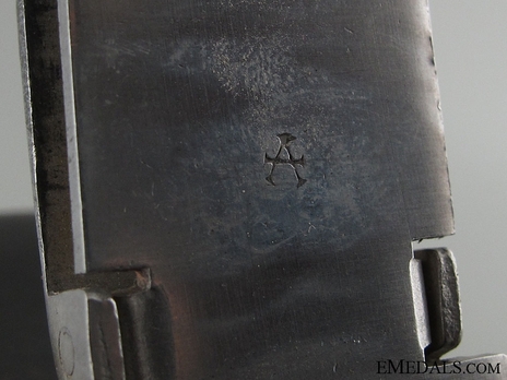 TeNo Hewer Hanger Stamp Detail