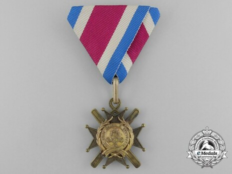 Order of the Cross of Takovo, Civil Division, V Class Obverse