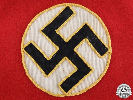 NSDAP Leiter einer Hilfsstelle Type II Reich Level Armband Detail