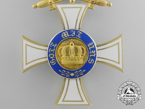 Order of the Crown, Military Division, Type II, III Class Cross (swords on ring) Obverse