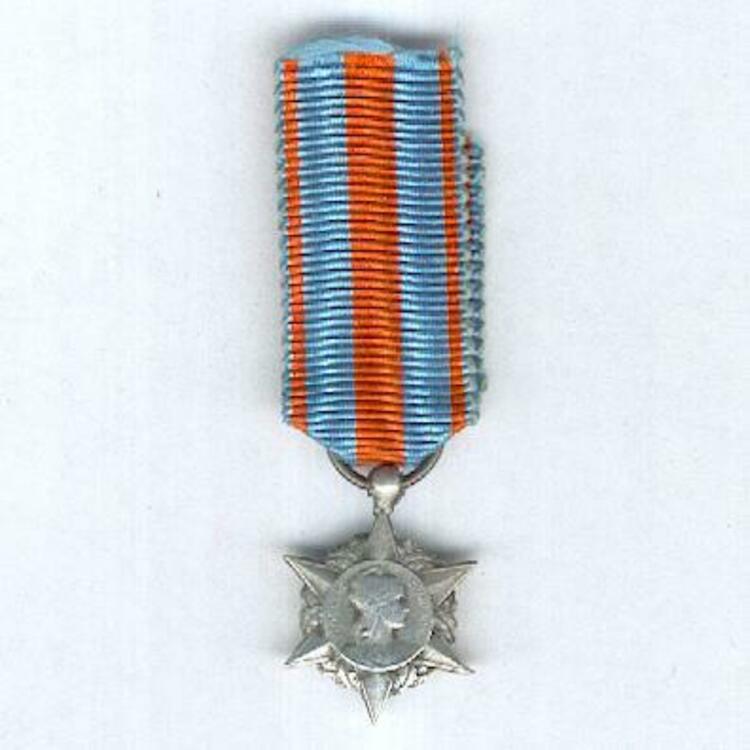 Miniature silver1