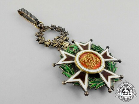 Order of the Brilliant Star of Zanzibar, Type III, II Class Officer Reverse