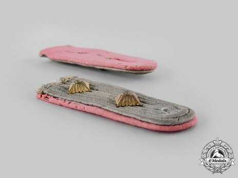 Luftwaffe Corps of Engineer Officers Hauptmann Shoulder Boards