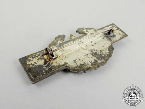Combat Infantry Badge for Service in the Korean War 1951-1952 Reverse