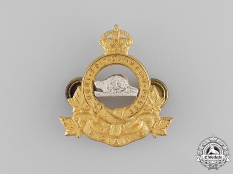 Royal Canadian Army Pay Corps Officers Cap Badge Obverse