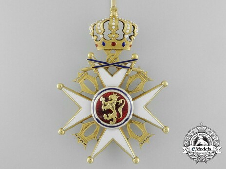 Order of St. Olav, II Class Commander, Military Division (stamped "J. TOSTRUP OSLO") Obverse
