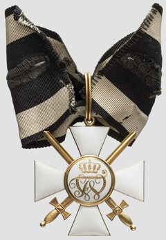 Order of the Red Eagle, Type V, Military Division, II Class Cross (with oak leaves, in gold) Reverse